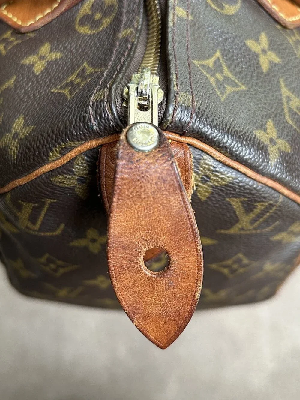 LOUIS VUITTON Monogram Speedy 30